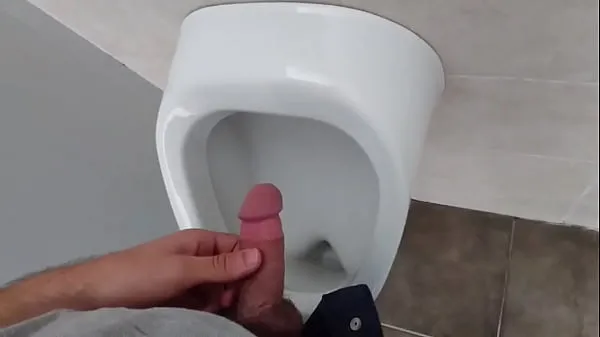 turkish teen public urinal pissing مقاطع فيديو جديدة جديدة