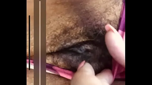 新的 Married Neighbor shows real teen her pussy and tits 新视频