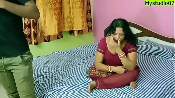 هندي حار xxx bhabhi ممارسة الجنس مع صبي صغير القضيب! هي ليست سعيدة مقاطع فيديو جديدة جديدة