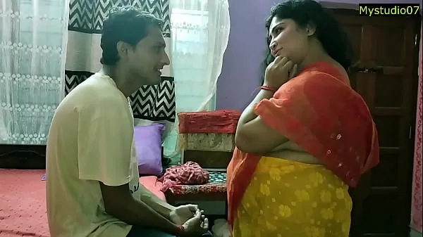 الهندي الساخنة bhabhi XXX الجنس مع الأبرياء الصبي! مع صوت واضح مقاطع فيديو جديدة جديدة