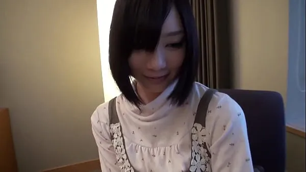 新的 公开超人气色情明星 Airi Suzumura 在正式出道前罕见的性爱录像！ 她的脸上带着一丝纯真和她的第一反应。 从那时起，她的透明度就非常好 新视频