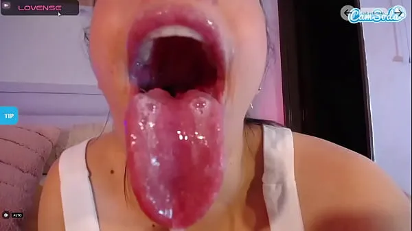 New whore with a big tongue sucking a giant dildo new Videos