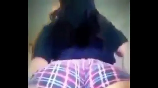 Novi Thick white girl twerking novi videoposnetki